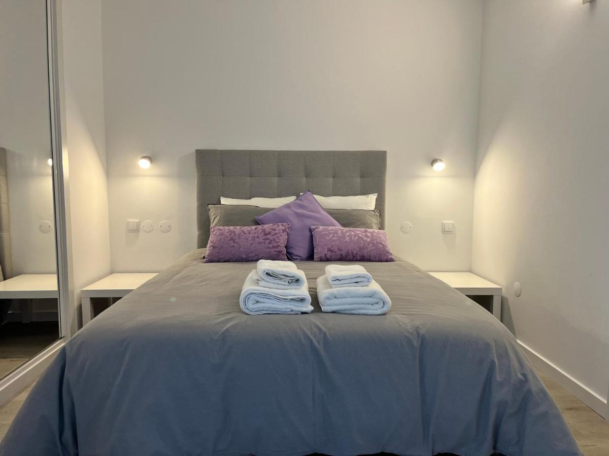 Axenic Retreat - Panoramic Ocean View, Sleeps 4, Ensuite Bathroom, New Redesign เซซิมบรา ภายนอก รูปภาพ